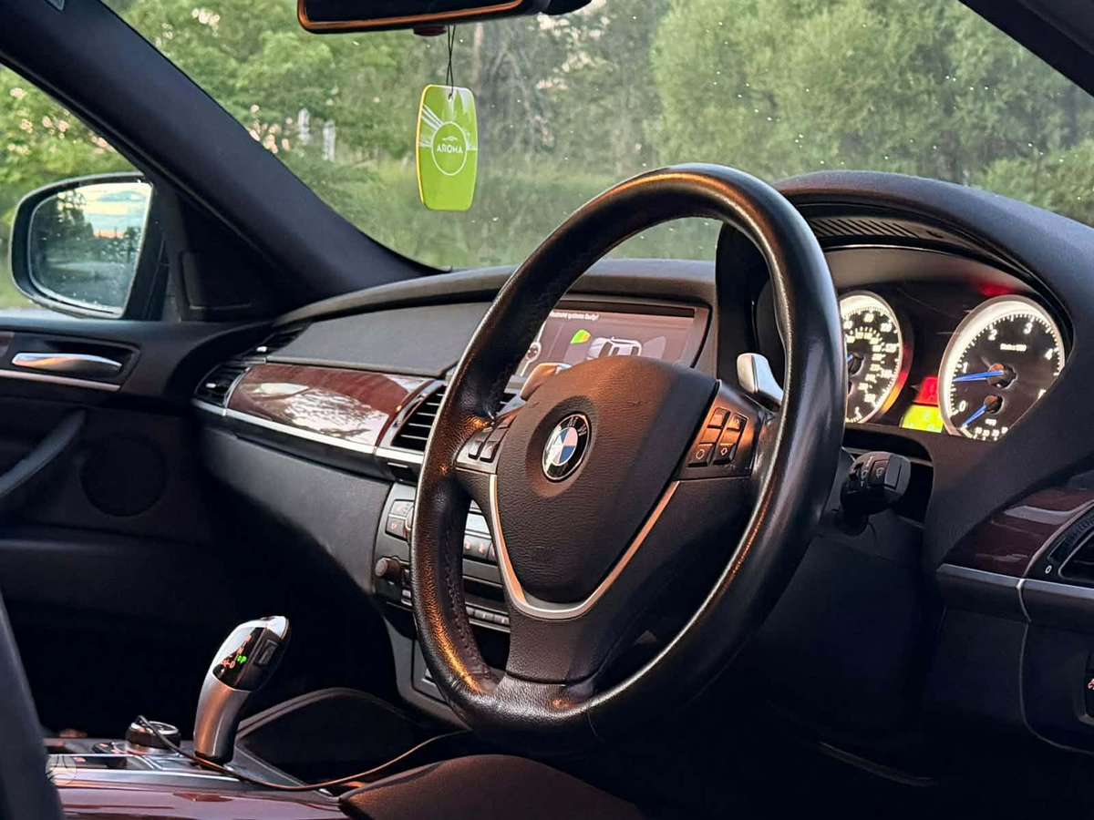 BMW X6 - 10