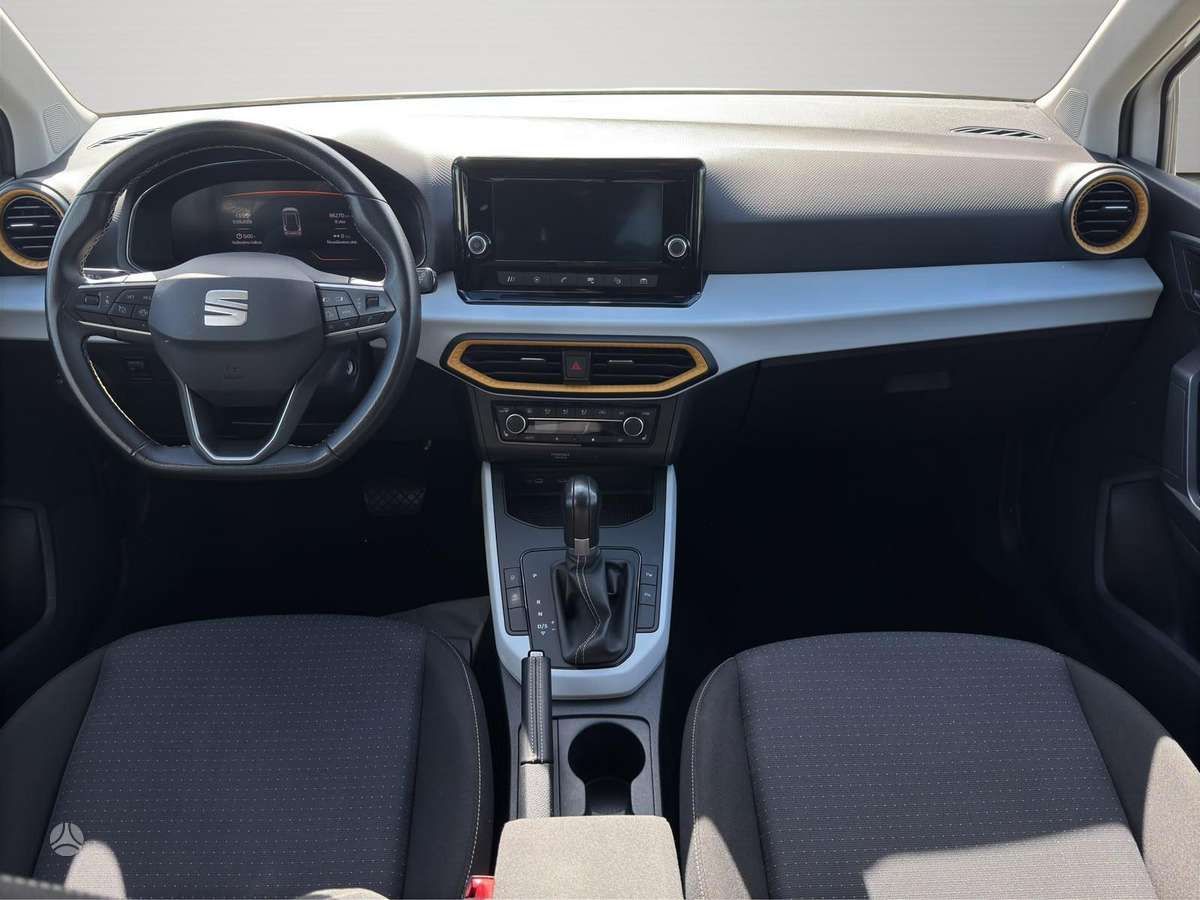 SEAT Arona - 9