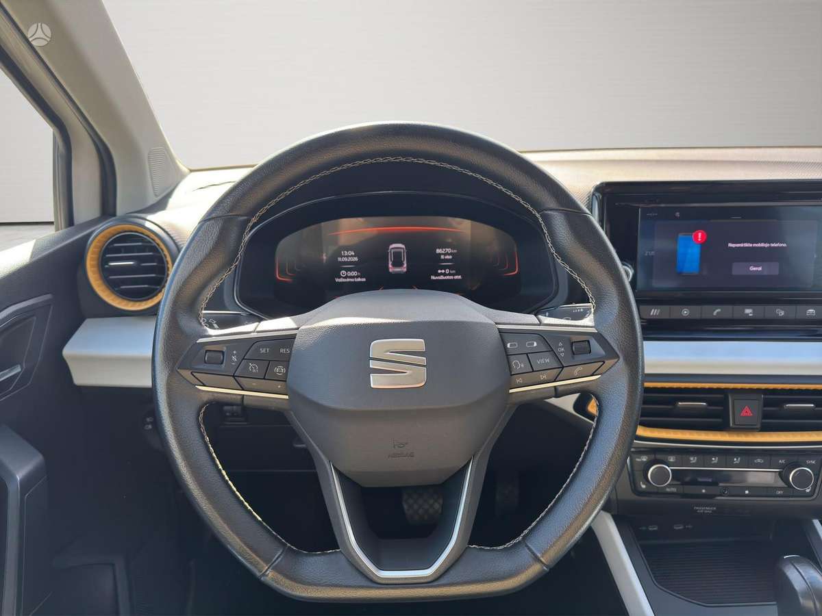 SEAT Arona - 12