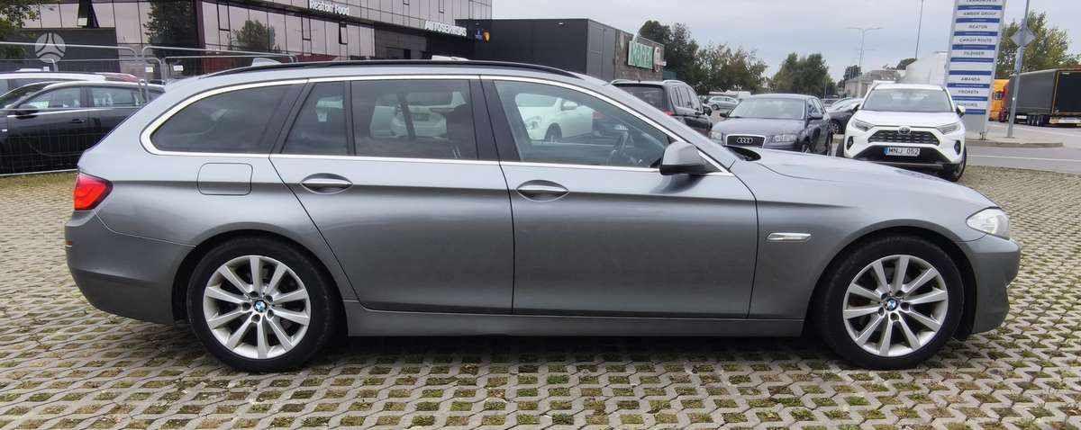 BMW 520, 2.0 l., wagon