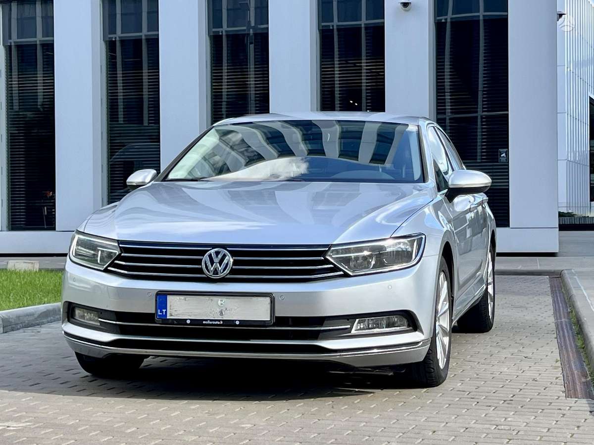 Volkswagen Passat - 4