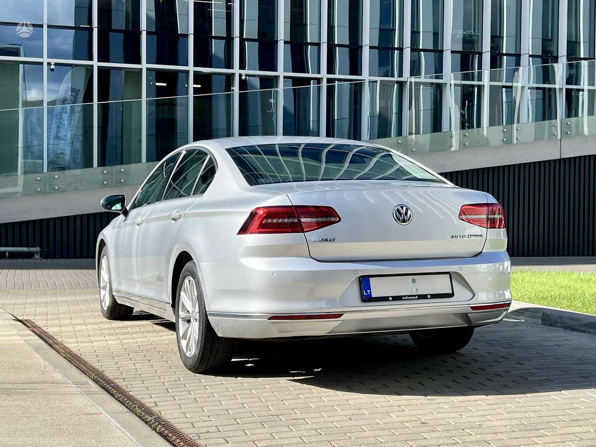 Volkswagen Passat - 6