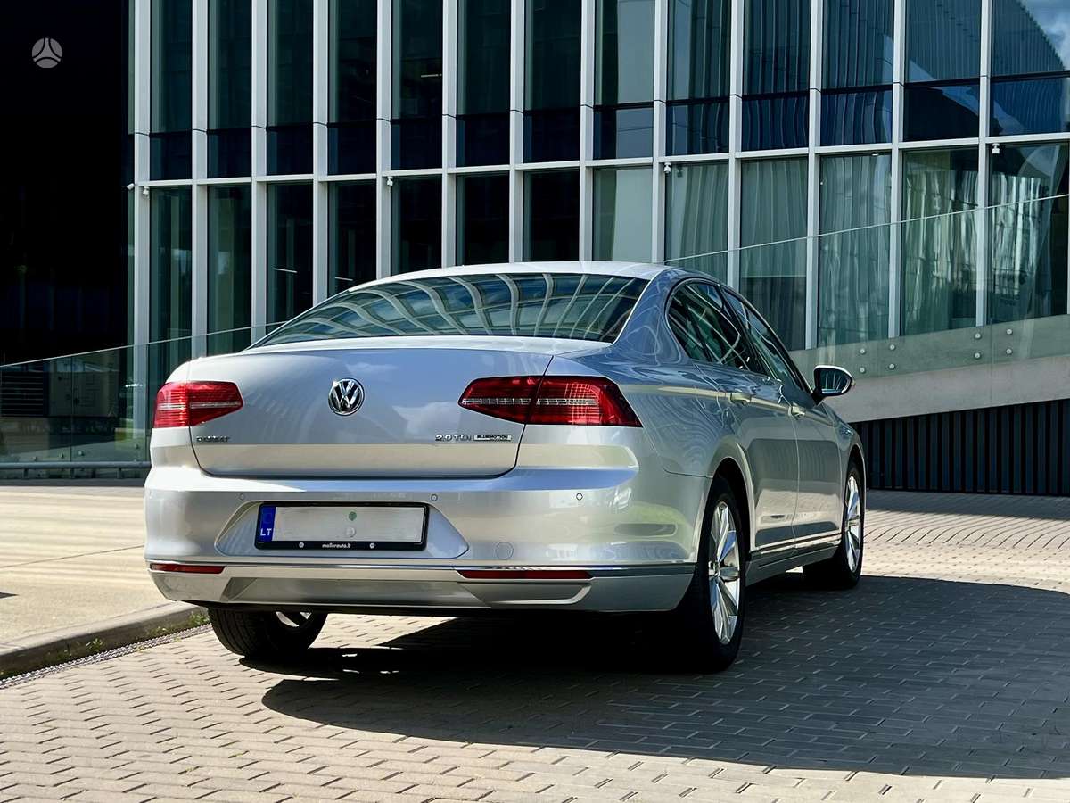 Volkswagen Passat - 9