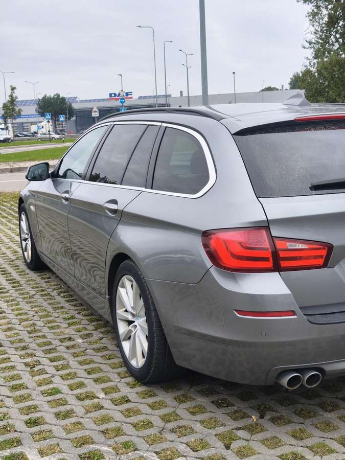 BMW 520, 2.0 l., wagon