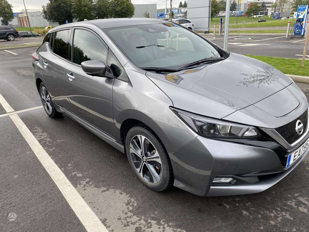 Nissan Leaf - 11