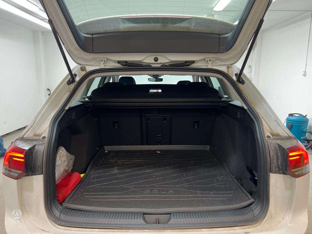Volkswagen Golf - 12