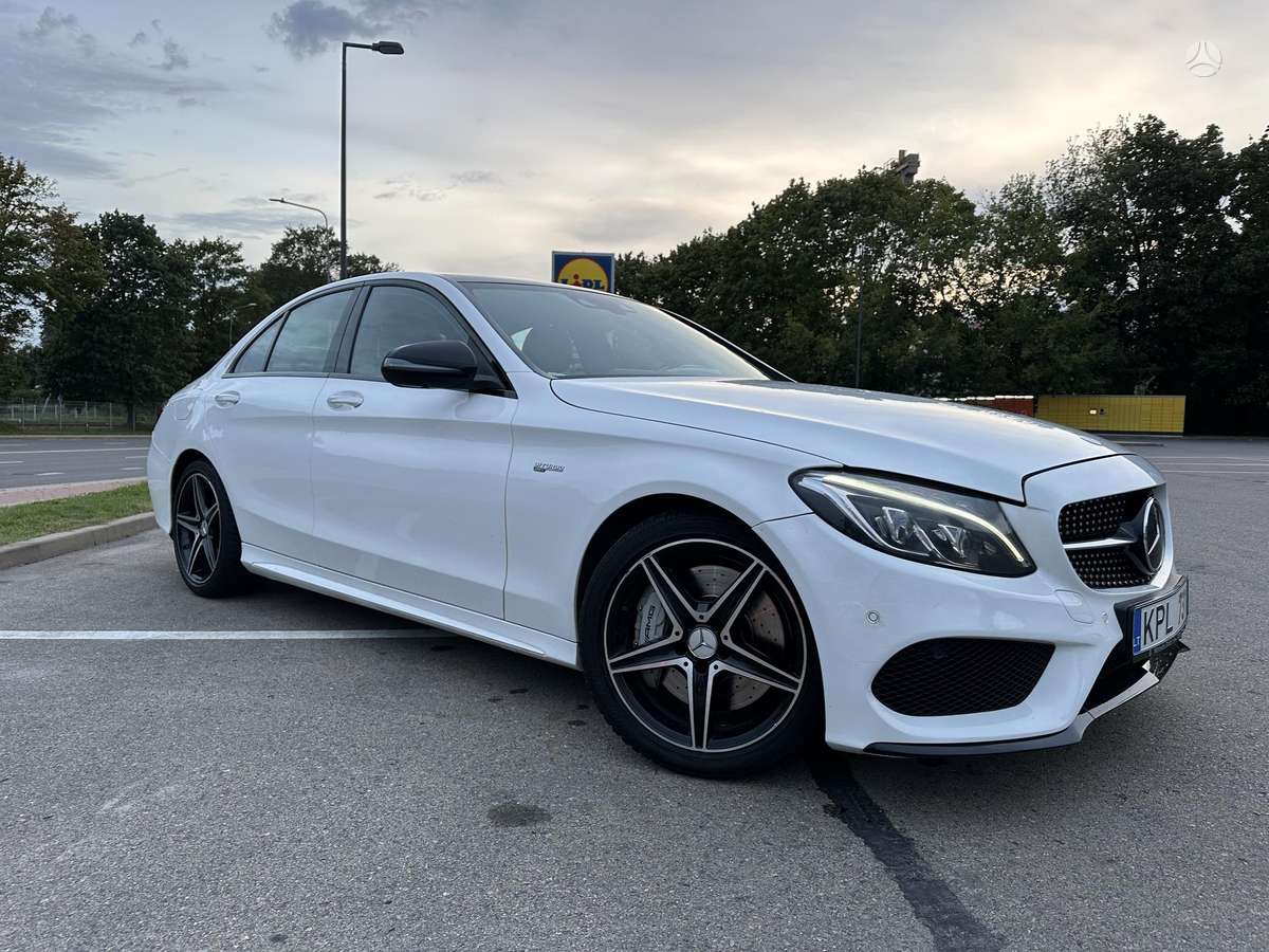Mercedes-Benz C43 AMG - 4