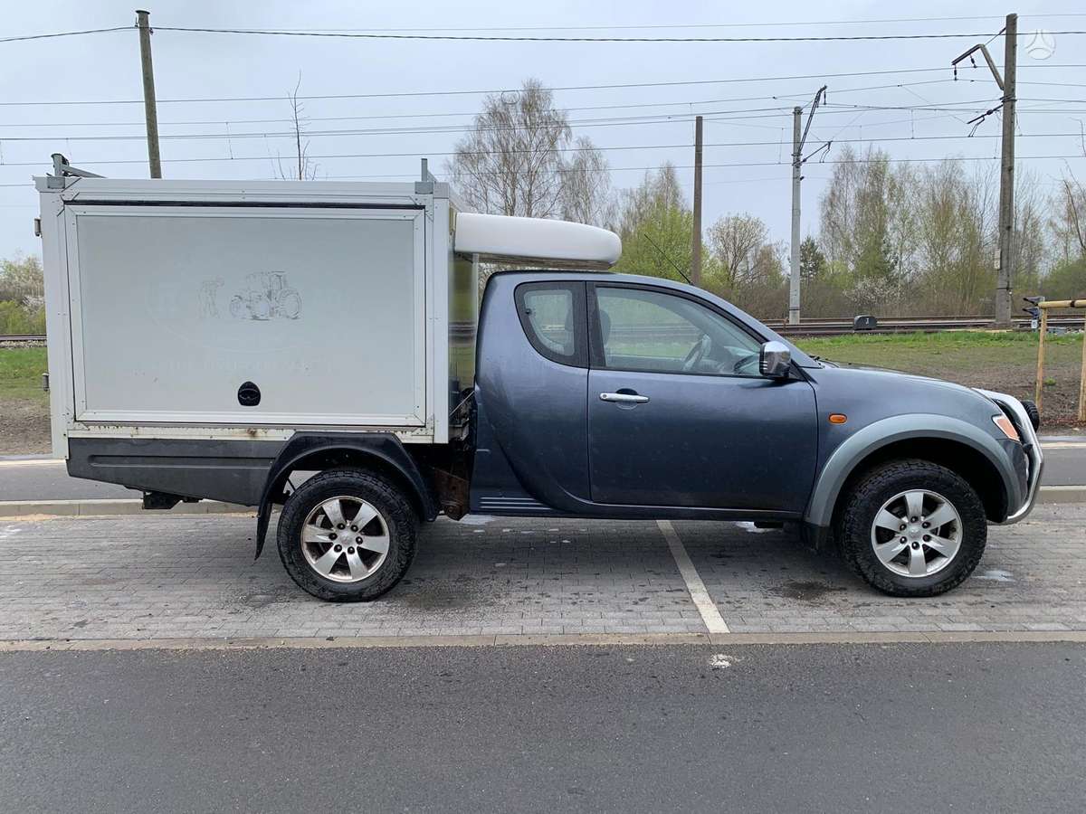 Mitsubishi L200 - 4