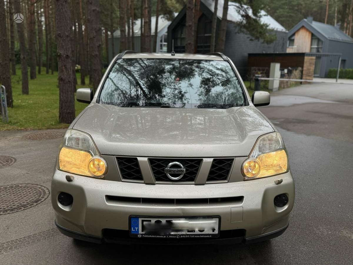 Nissan X-Trail - 2