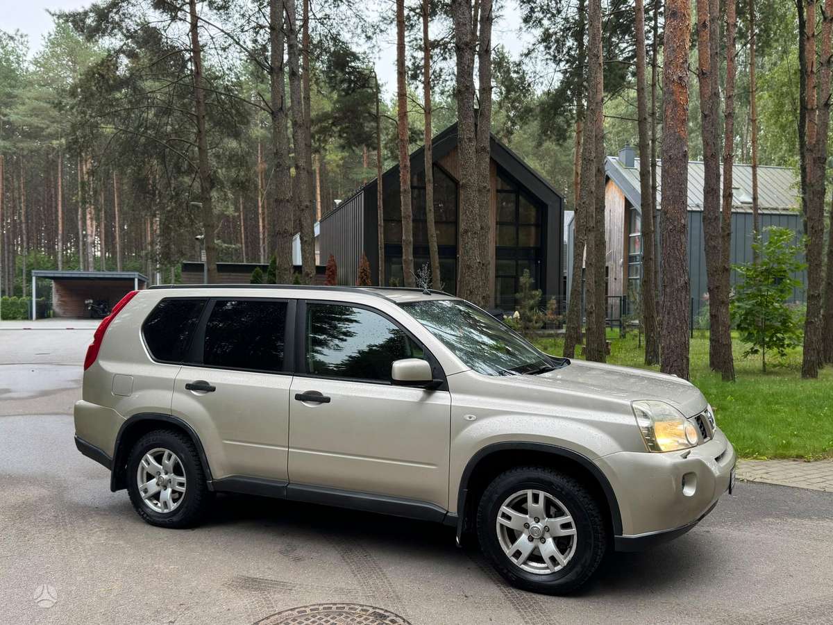 Nissan X-Trail - 4