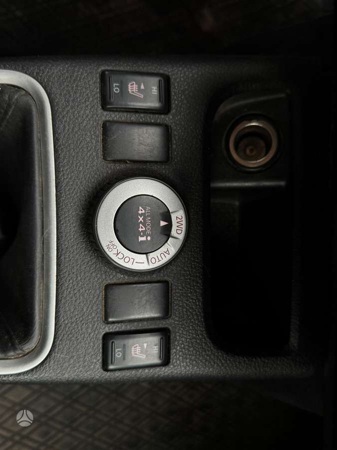 Nissan X-Trail - 12