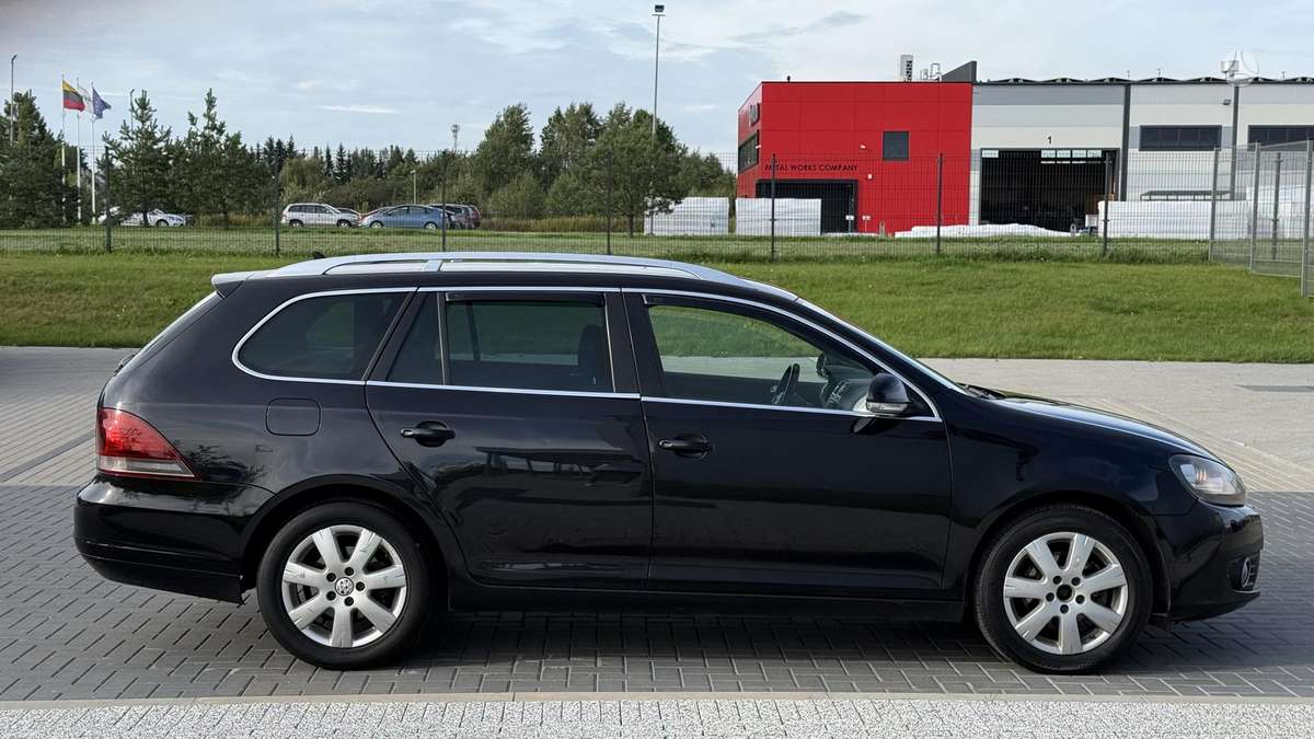 Volkswagen Golf - 3