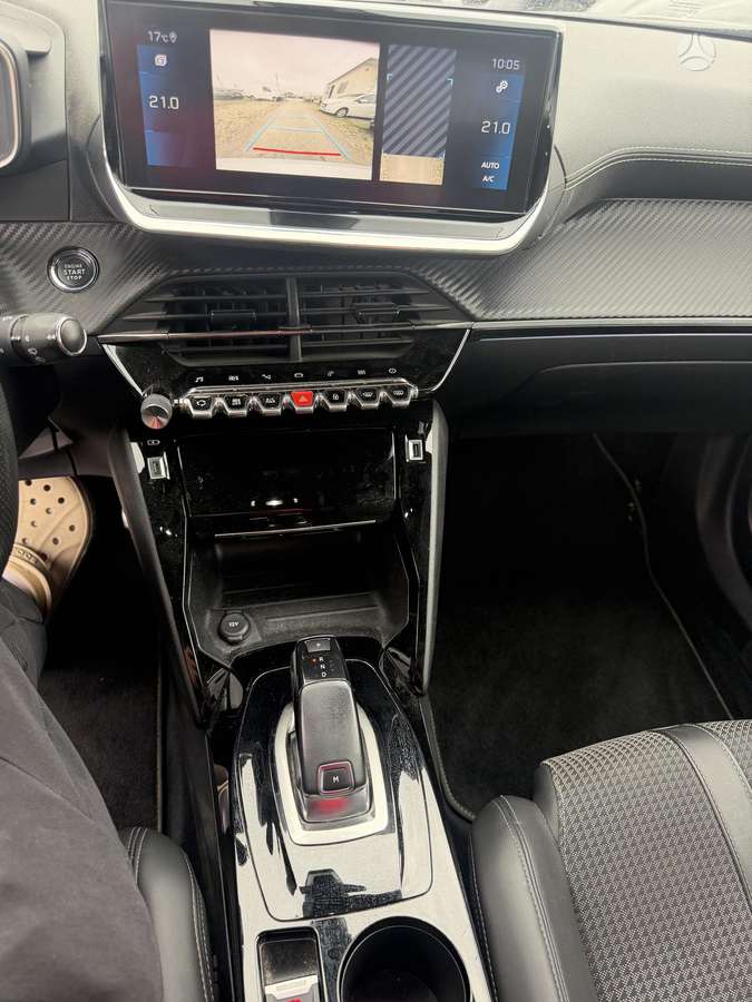 Peugeot 2008 - 12