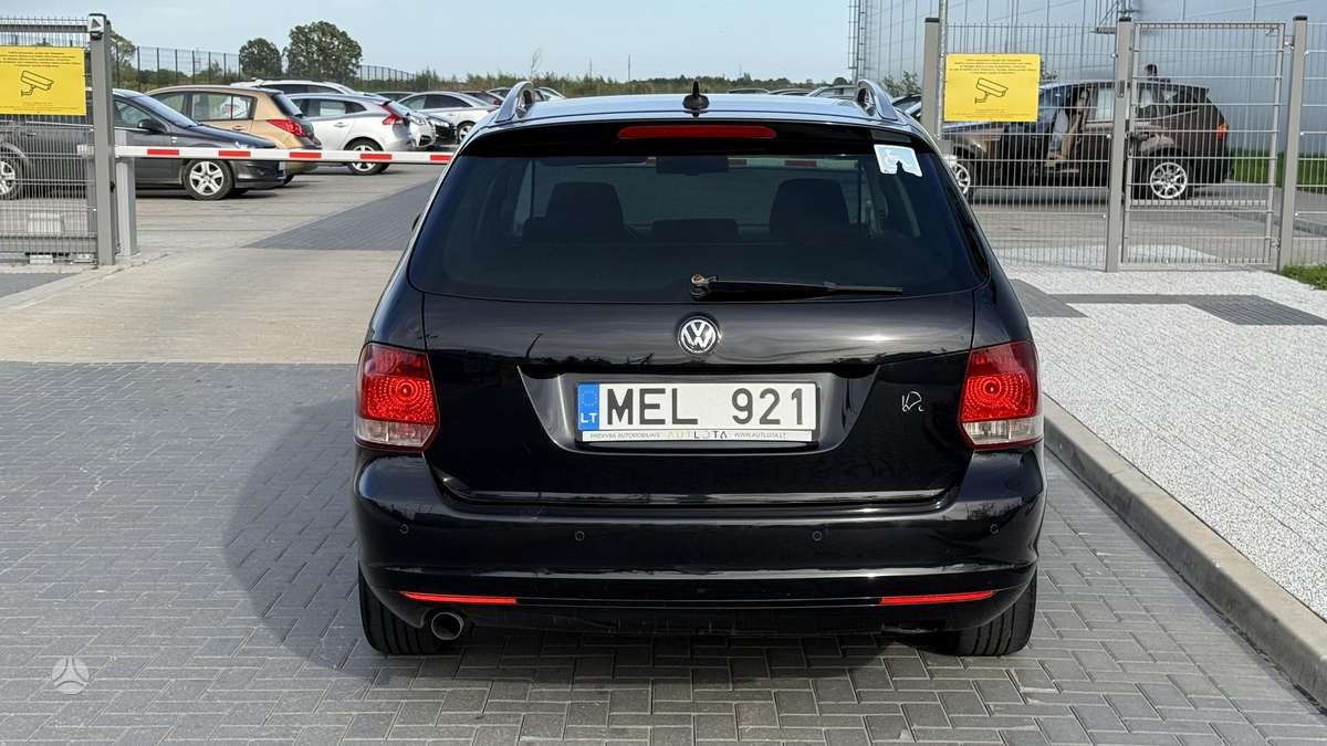 Volkswagen Golf - 4