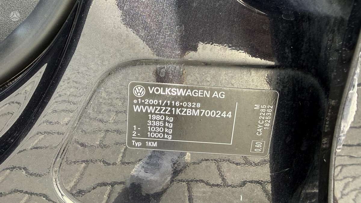 Volkswagen Golf - 9
