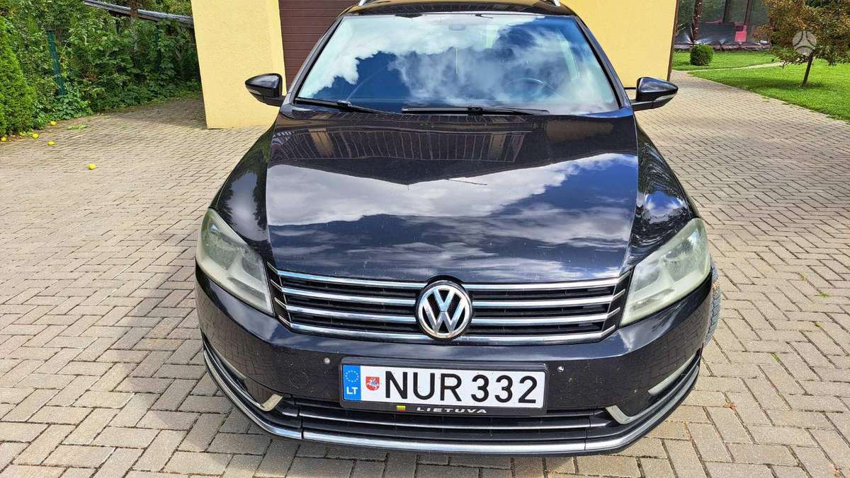 Volkswagen Passat - 2