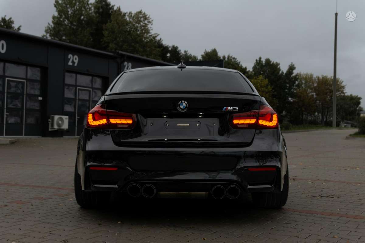 BMW M3 - 5