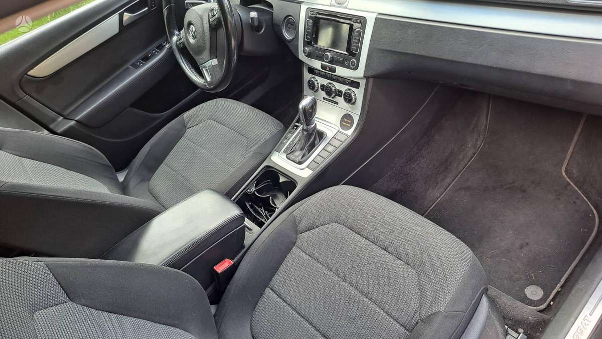 Volkswagen Passat - 7