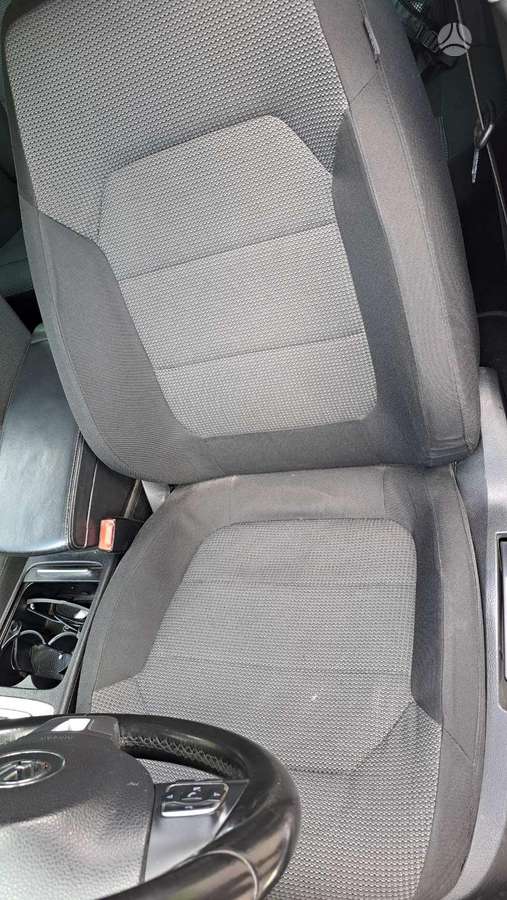 Volkswagen Passat - 8