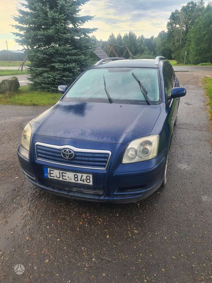 Toyota Avensis - 1