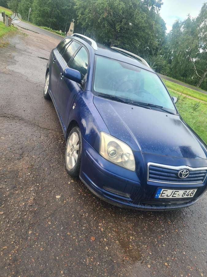 Toyota Avensis - 2