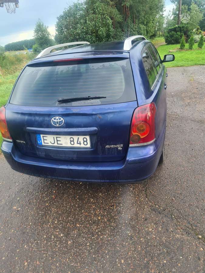 Toyota Avensis - 4