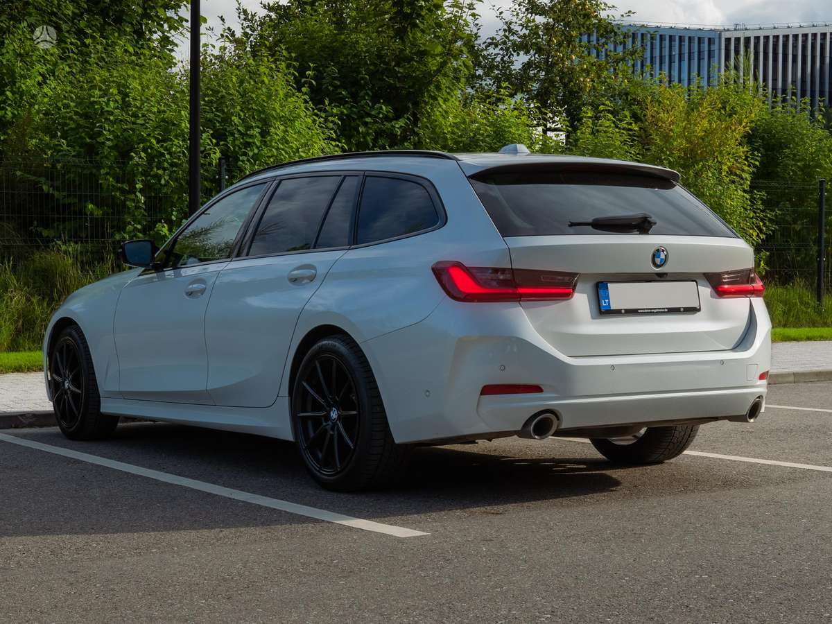 BMW 320 - 8