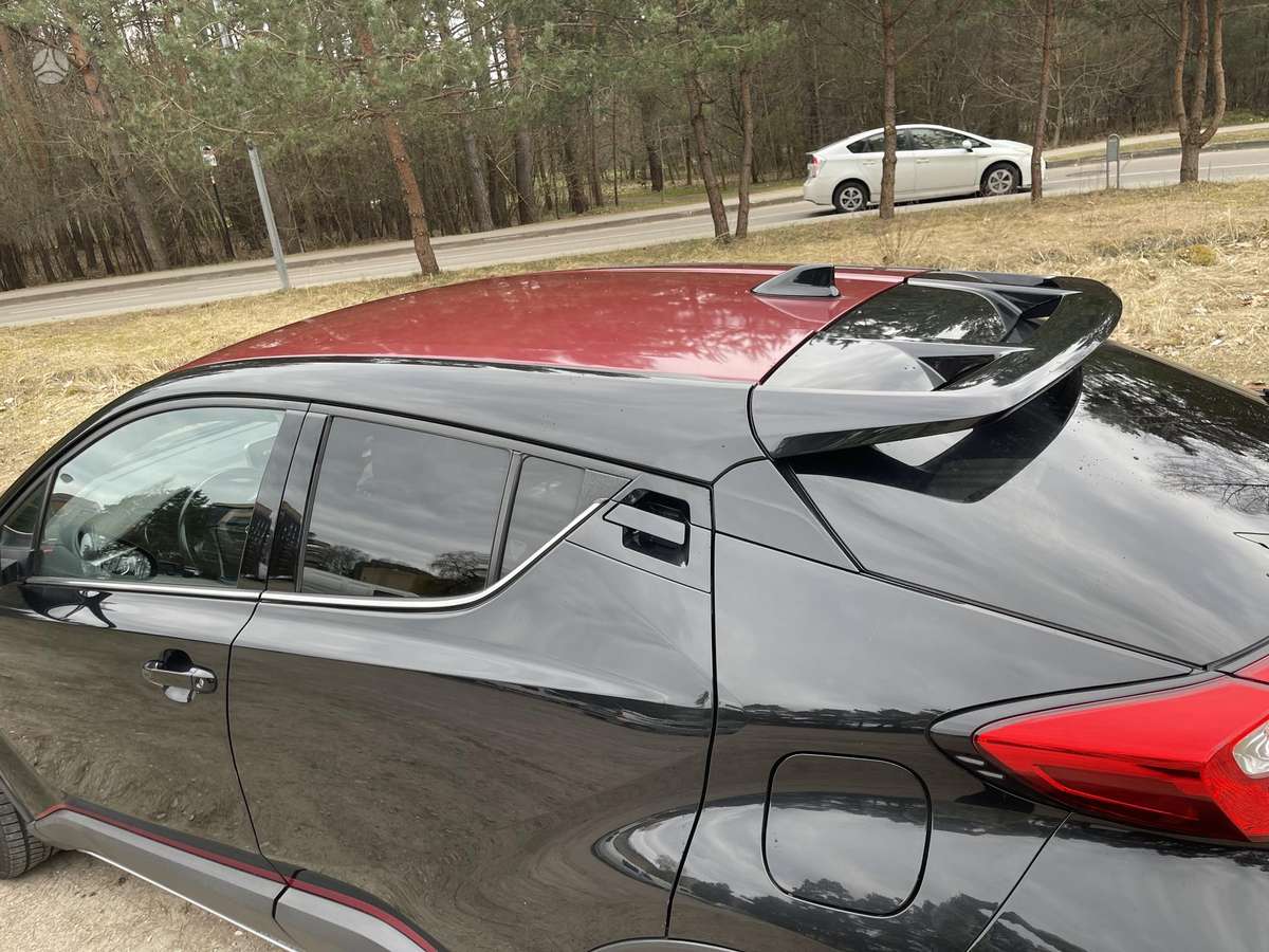 Toyota C-HR - 7