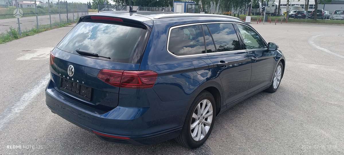 Volkswagen Passat - 3