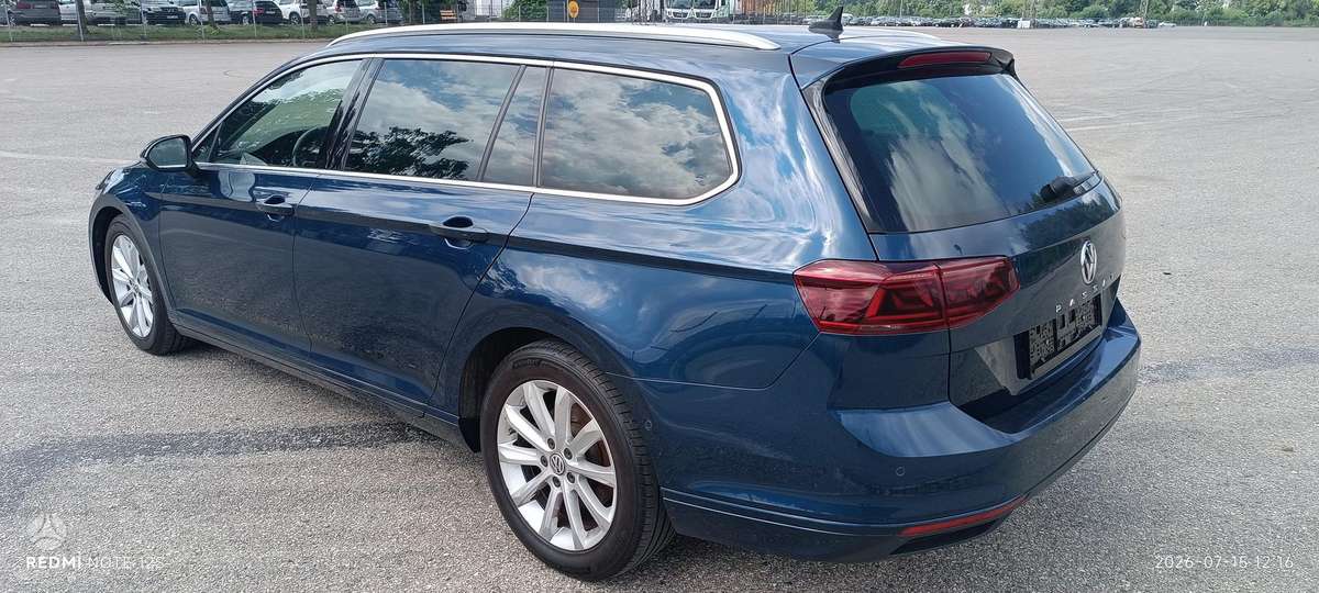 Volkswagen Passat - 4