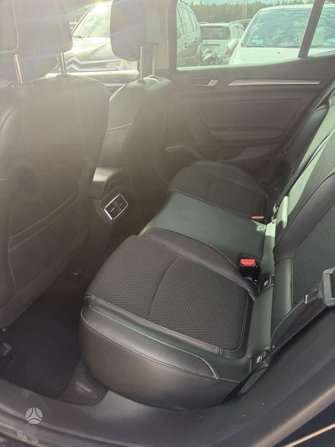 Renault Megane - 9