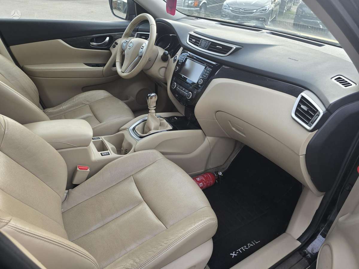 Nissan X-Trail - 7
