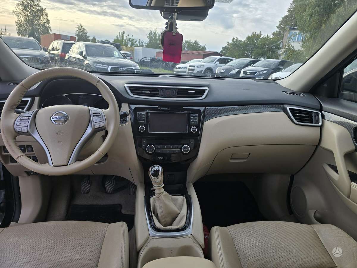Nissan X-Trail - 8