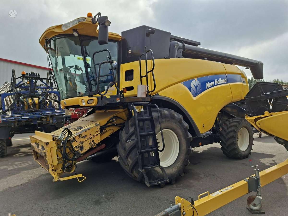 New Holland CX8080, комбайны