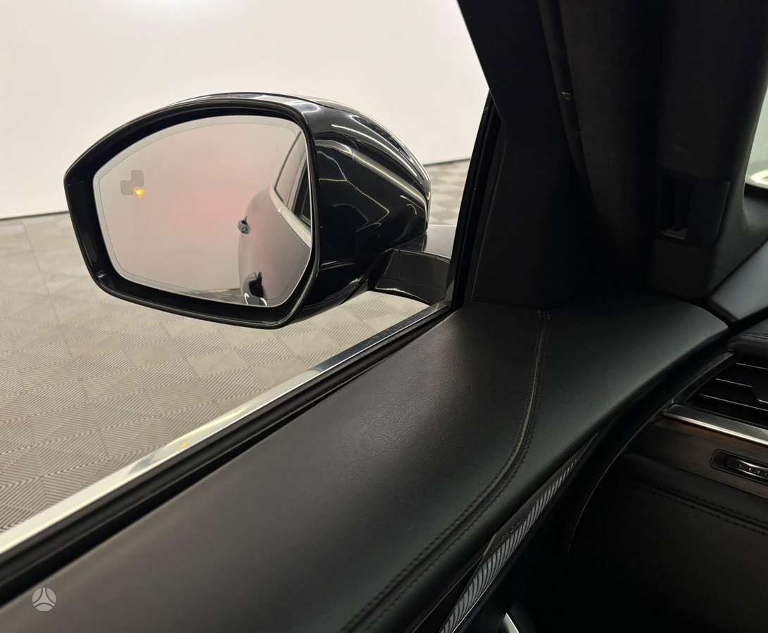 Jaguar F-Pace - 4