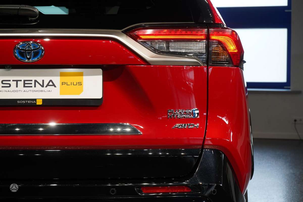 Toyota RAV4 - 6
