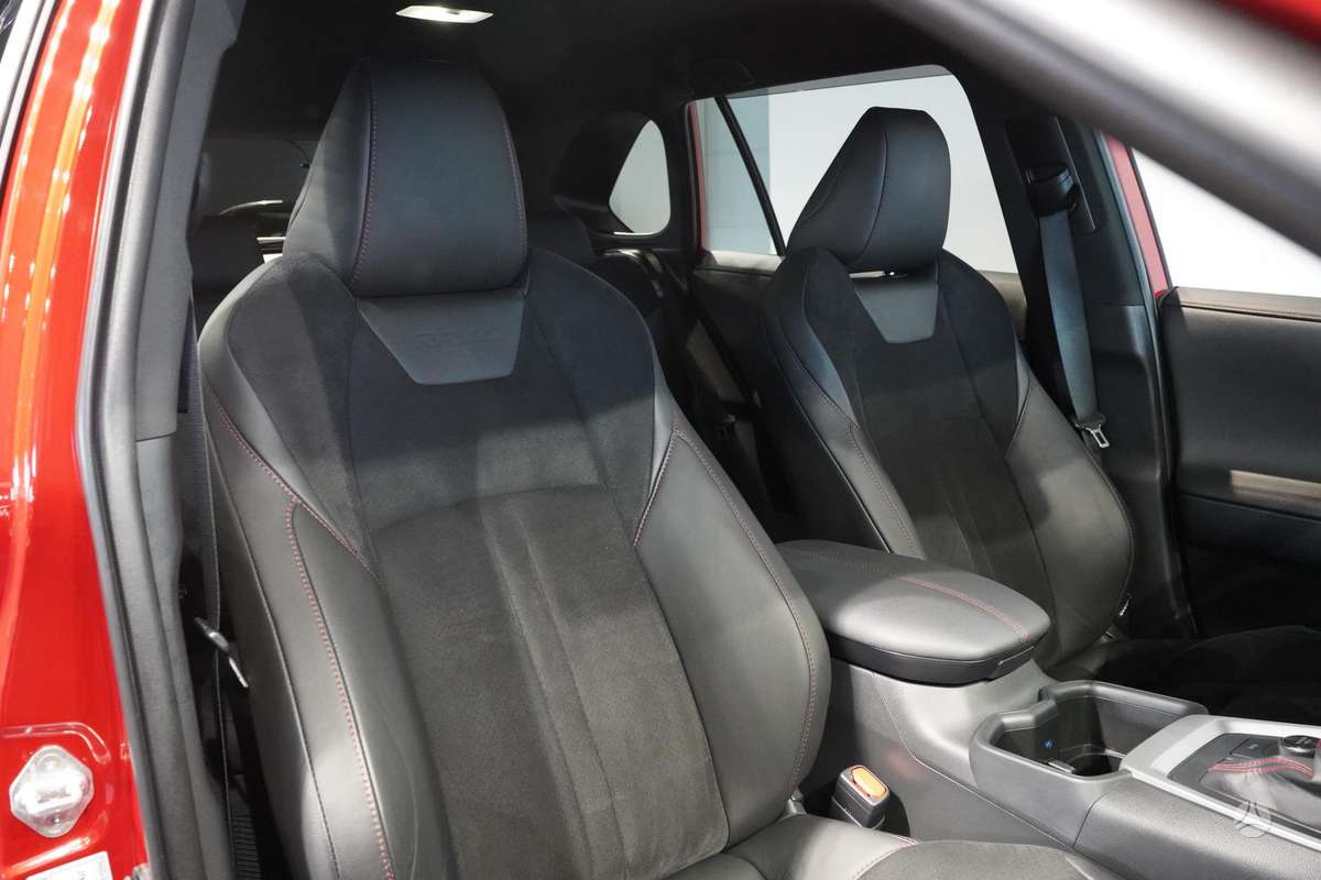 Toyota RAV4 - 10