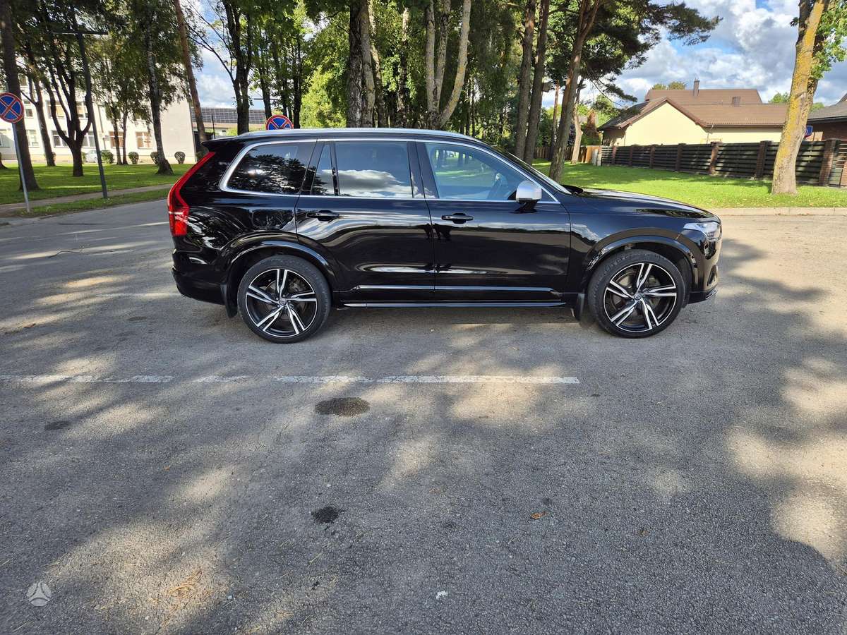 Volvo XC90 - 3