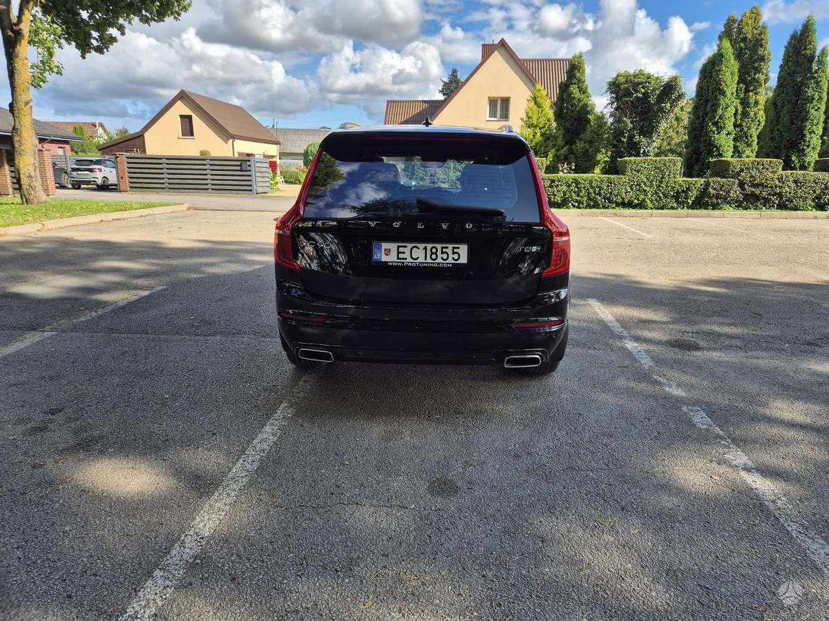 Volvo XC90 - 4
