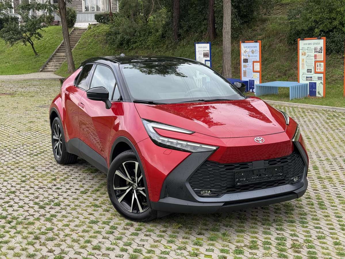Toyota C-HR - 1