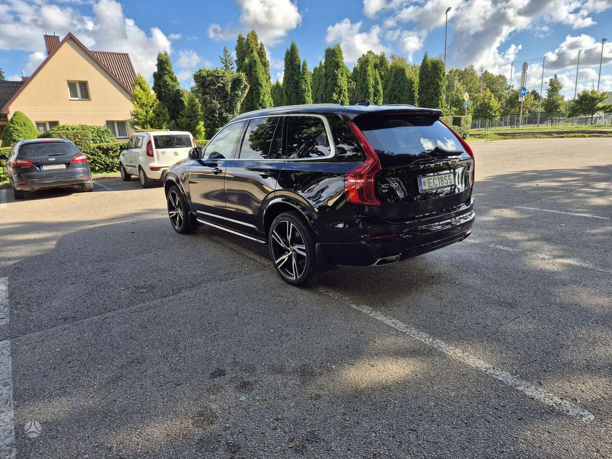 Volvo XC90 - 6