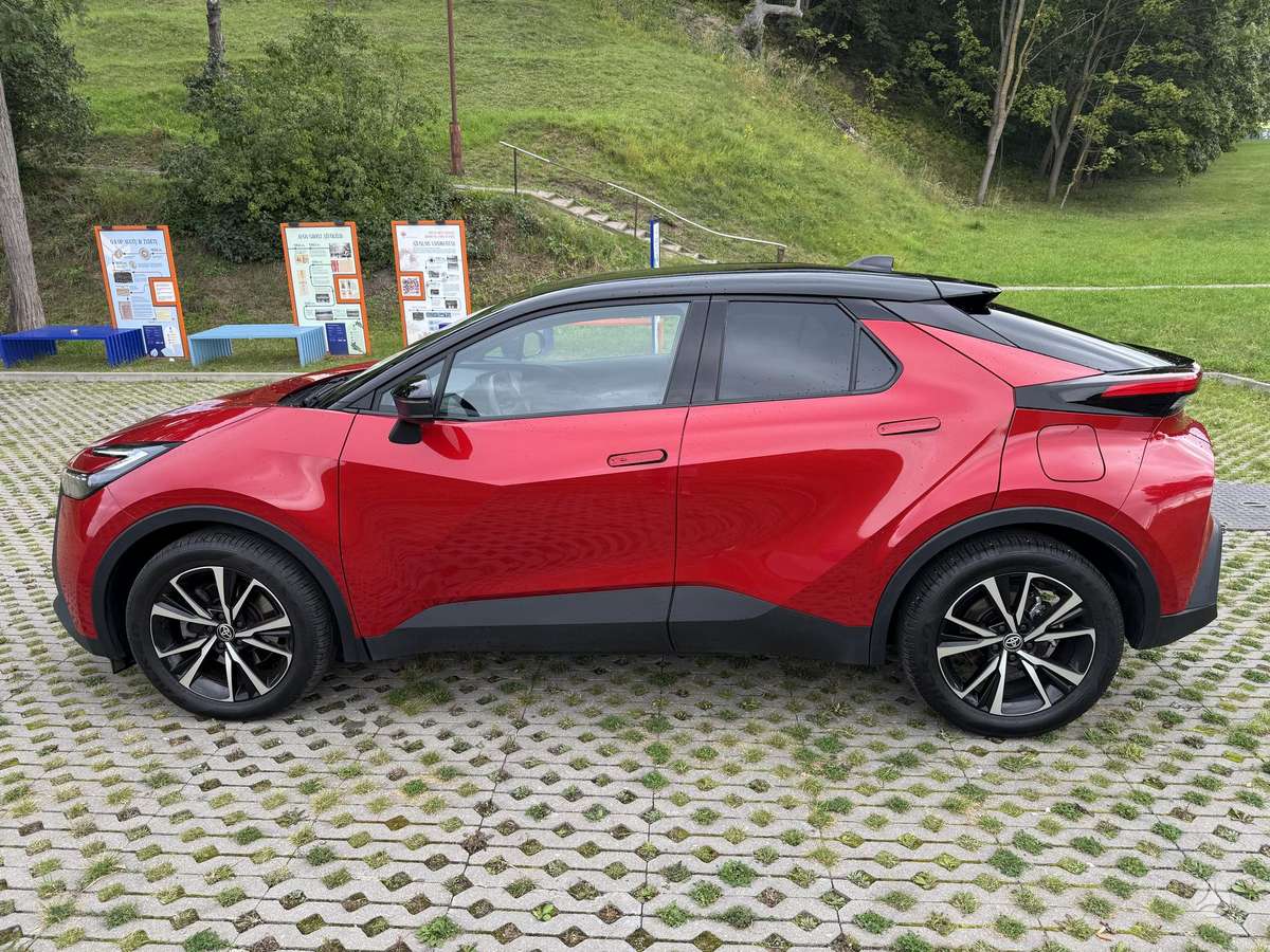 Toyota C-HR - 9