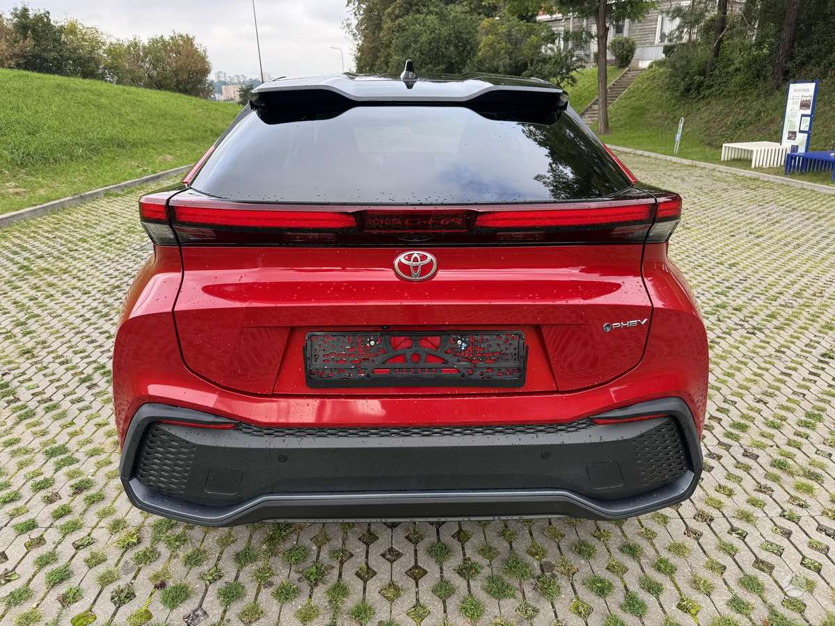 Toyota C-HR - 7