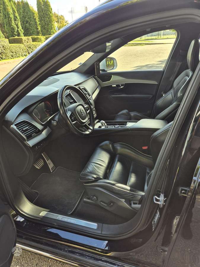 Volvo XC90 - 10
