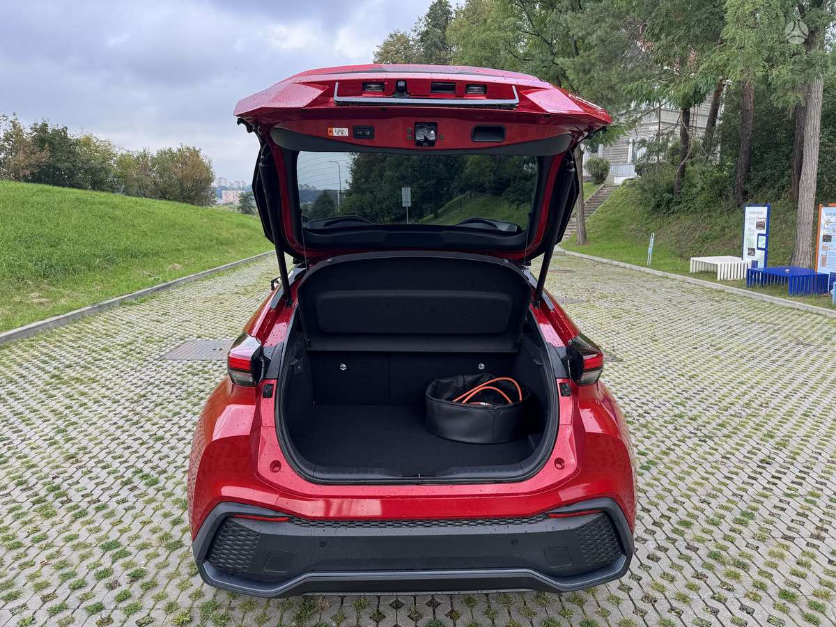 Toyota C-HR - 10