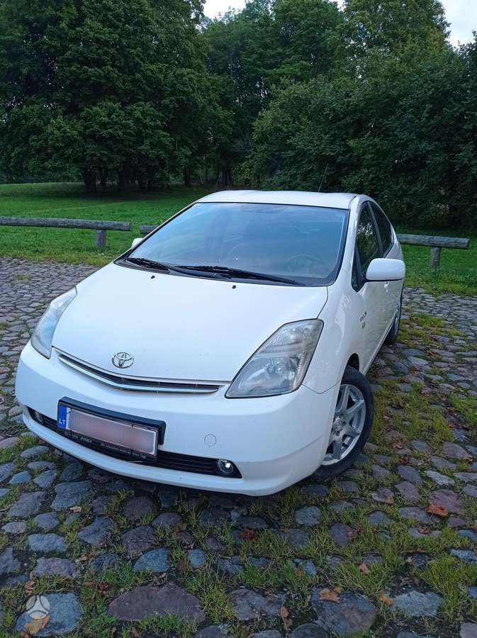 Toyota Prius - 1