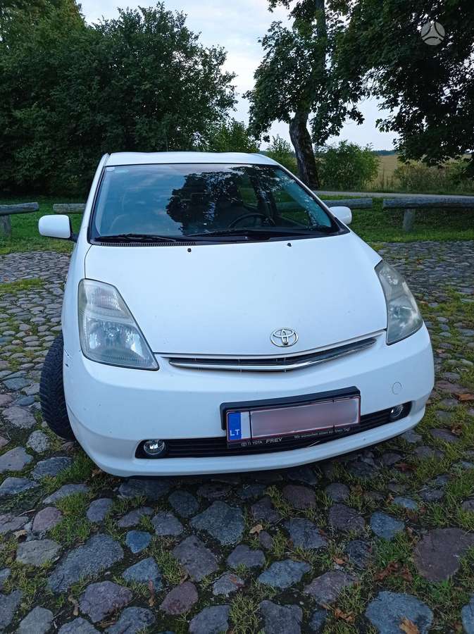 Toyota Prius - 2