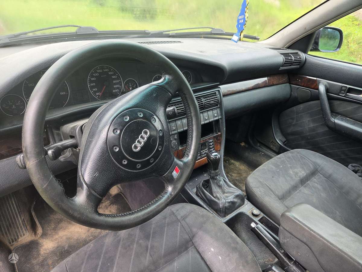 Audi A6, 2.5 l., Седан