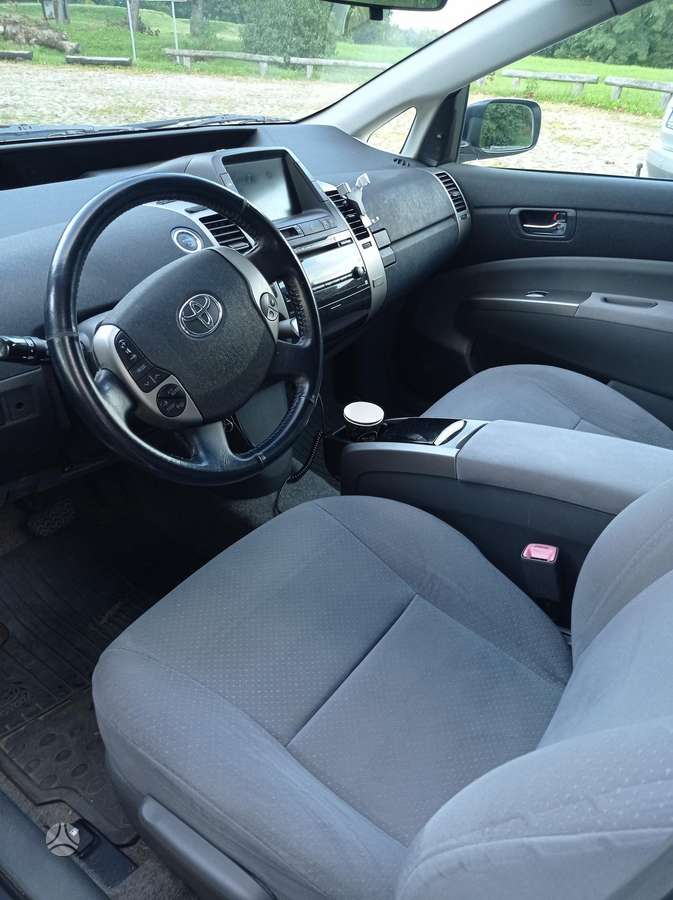 Toyota Prius - 10
