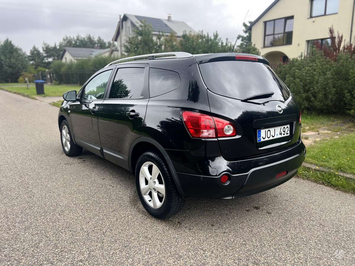 Nissan Qashqai+2 - 7
